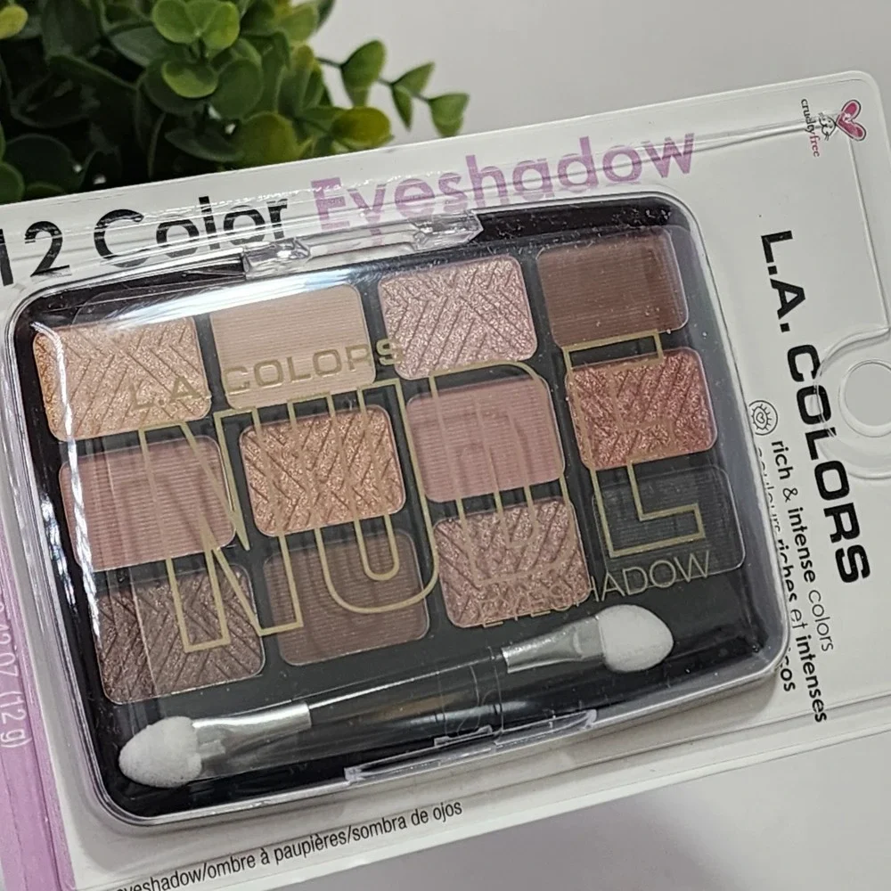 L.A. Colors 12 Color Eyeshadow Palette Nude In Vogue C62160